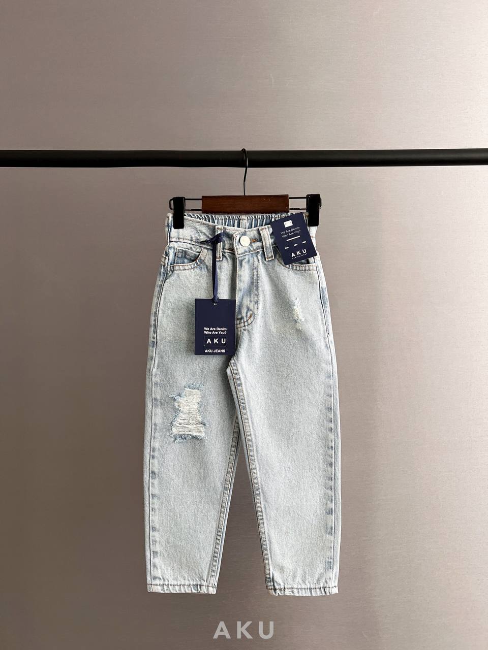 کد 1435 شلوار مام فیت پشت کش زاپدار 