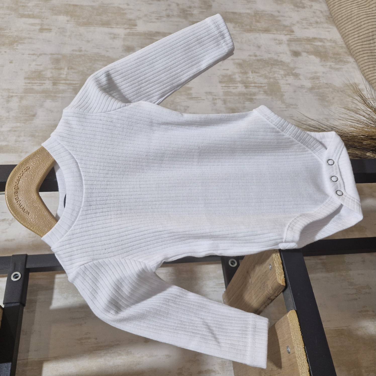 کد 1411 زیر دکمه  سفید دخترانه 