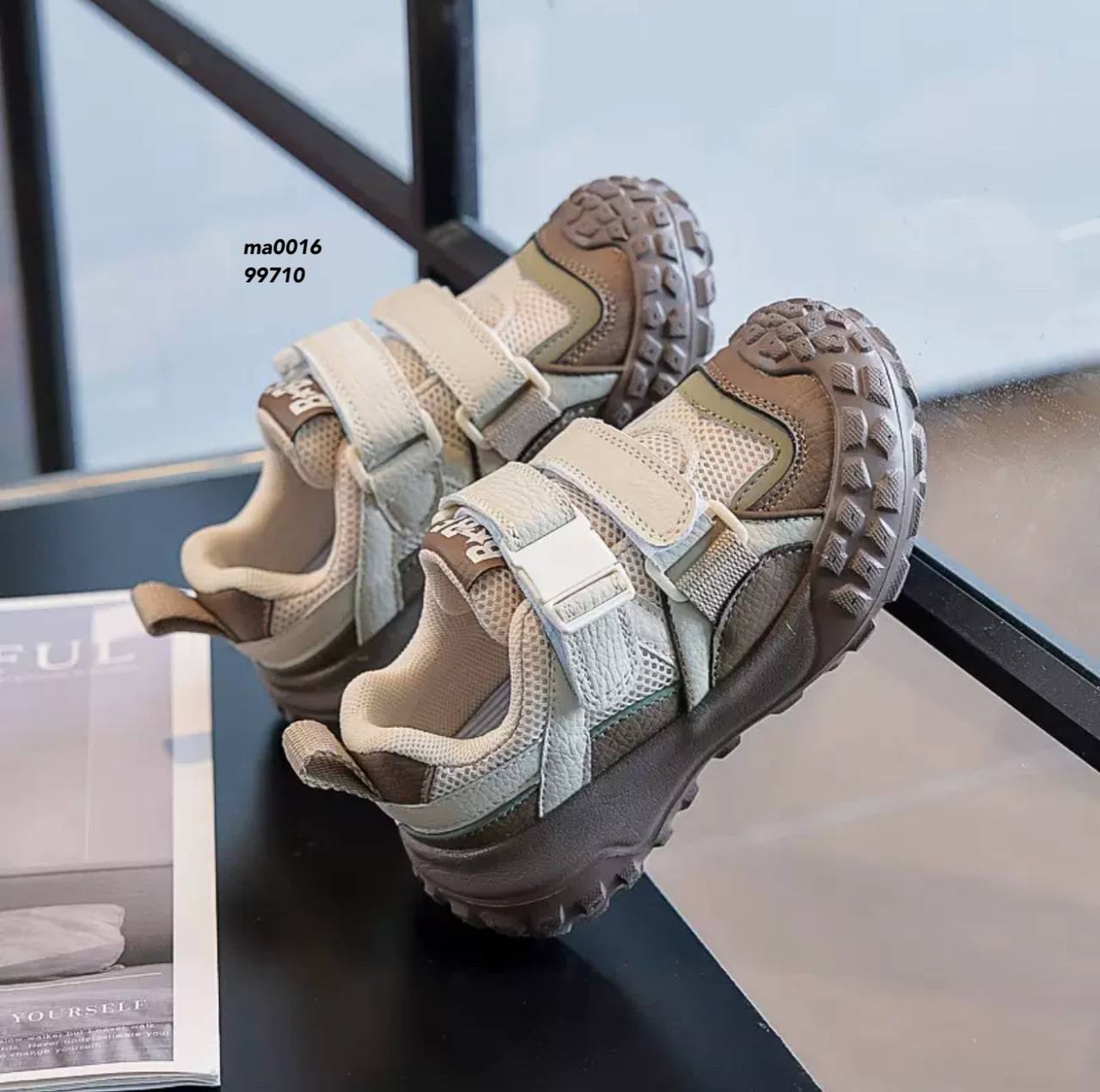 کد 1518کفش اسپورت وارداتی