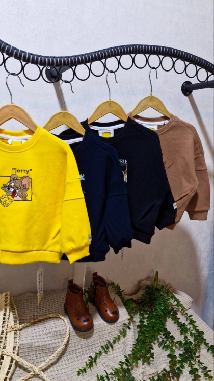 کد 1427 بلوز اسپرت طرح گلدوزی